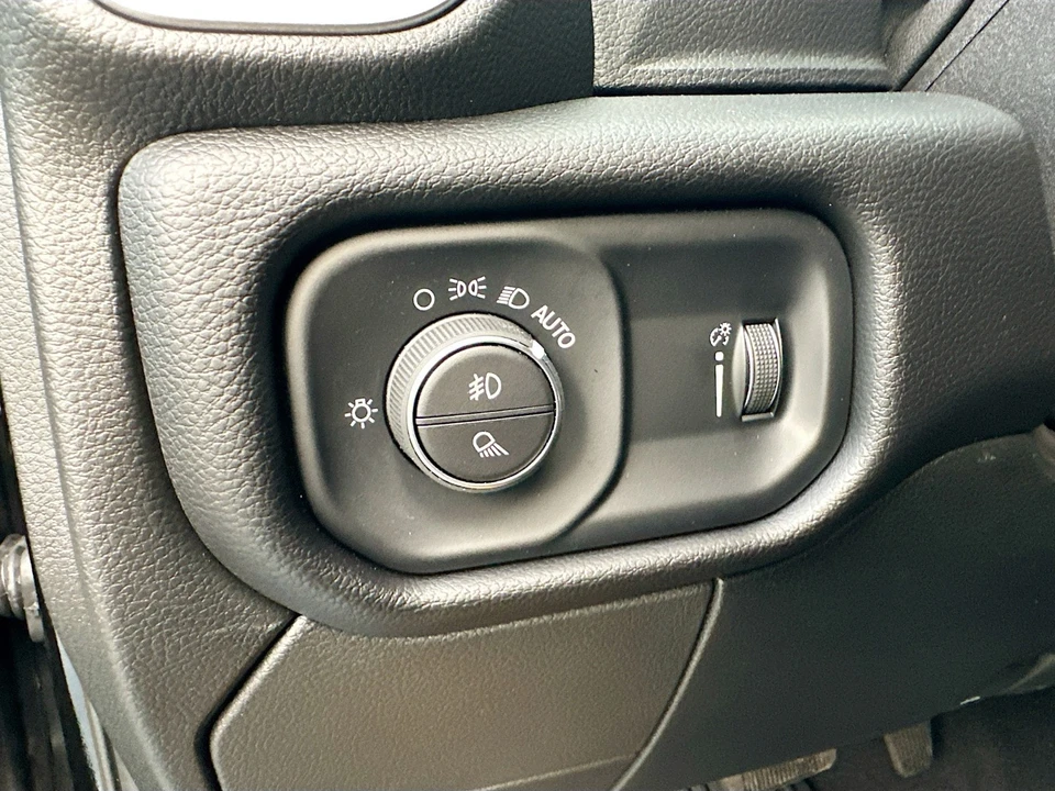 2026 Ram 2500 - Image 10 of 21