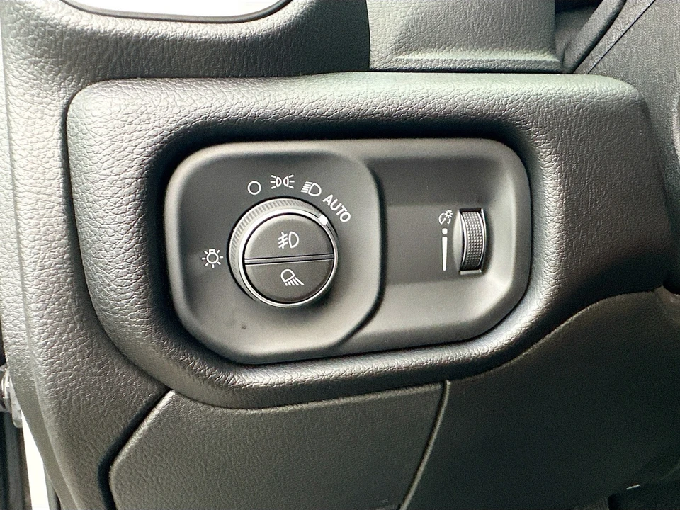 2026 Ram 2500 - Image 11 of 21