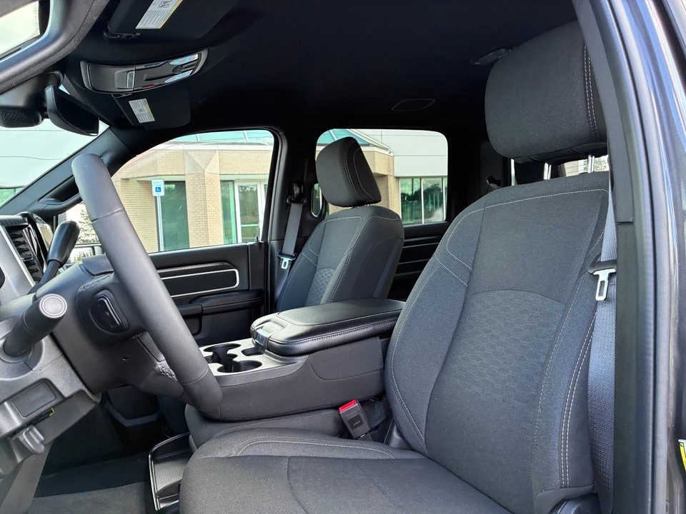 2026 Ram 2500 - Image 22 of 31