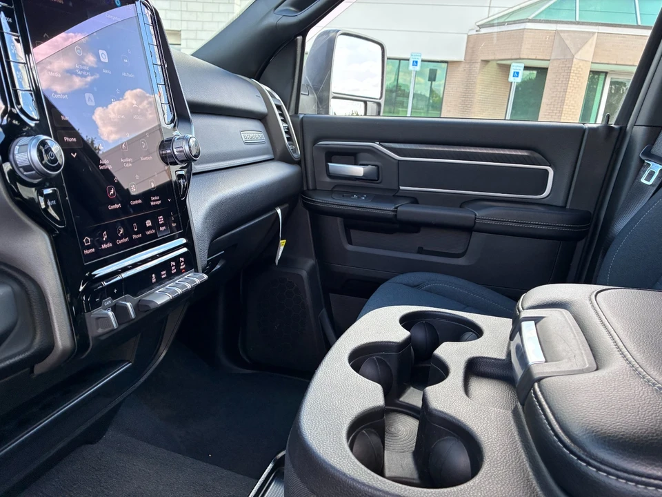 2026 Ram 2500 - Image 26 of 31