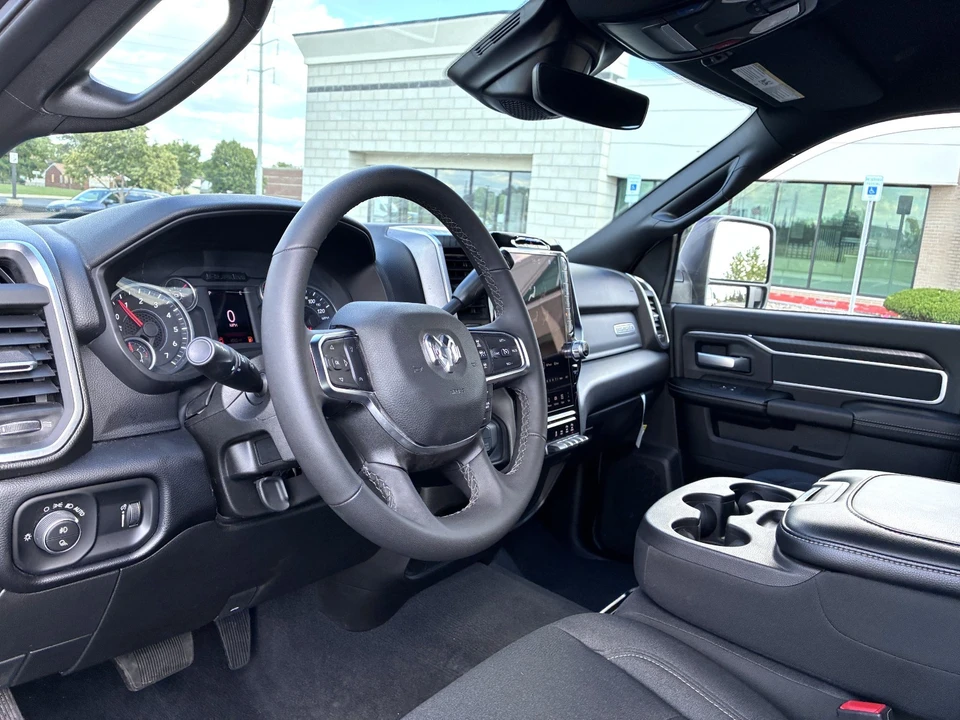 2026 Ram 2500 - Image 23 of 31