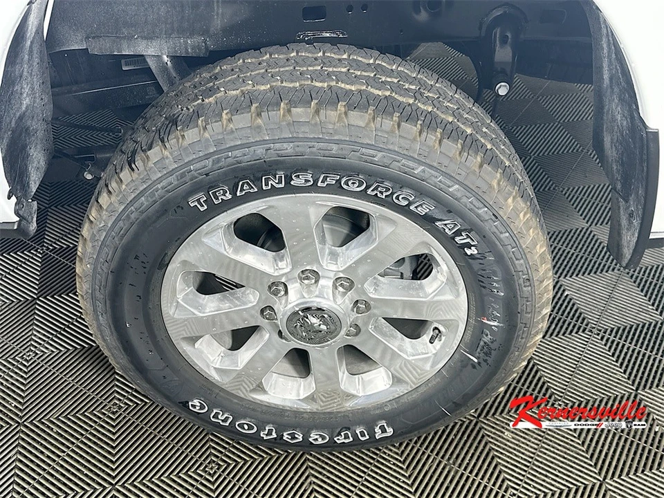 2026 Ram 2500 - Image 17 of 21
