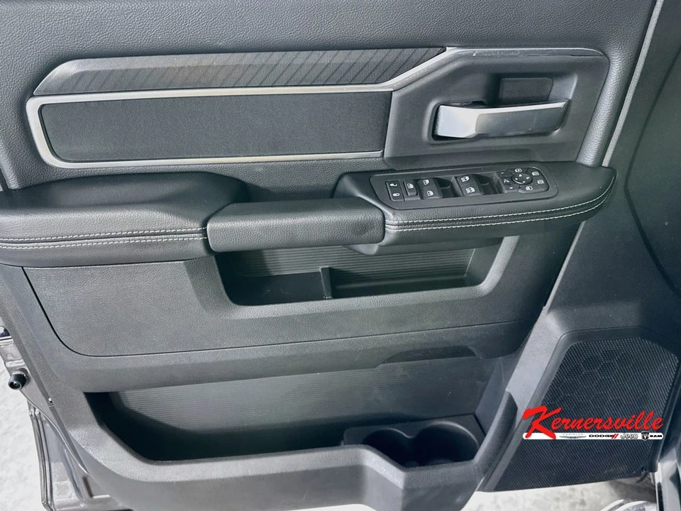 2026 Ram 2500 - Image 23 of 24