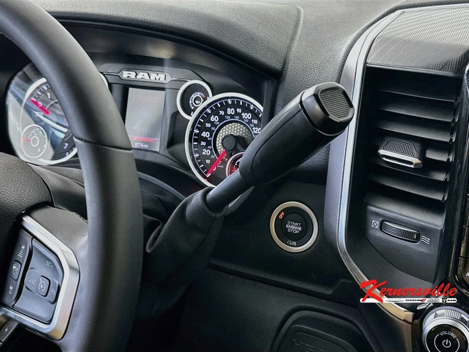 2026 Ram 2500 - Image 16 of 24