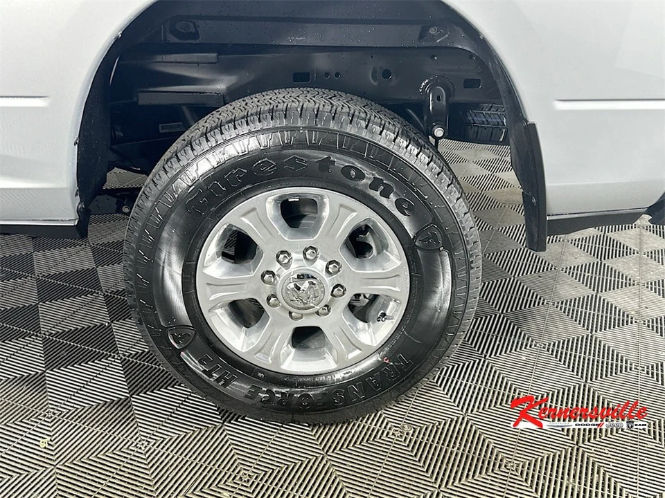 2026 Ram 2500 - Image 17 of 21