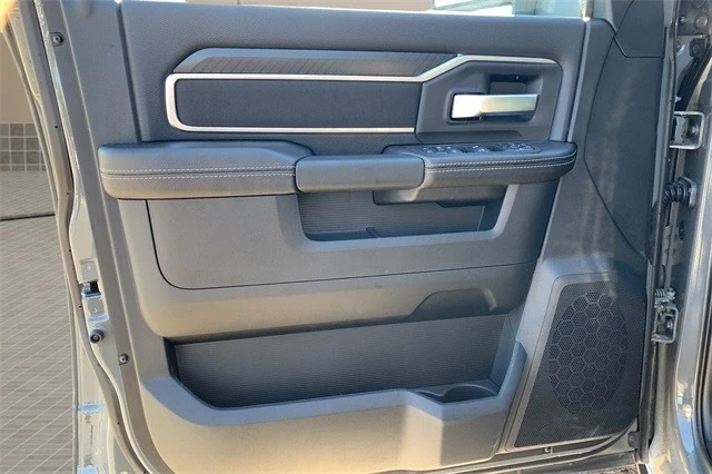 2026 Ram 2500 - Image 15 of 21
