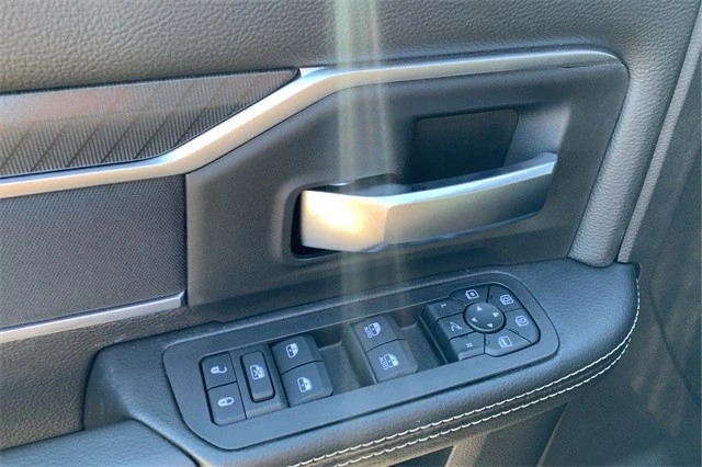 2026 Ram 2500 - Image 16 of 21