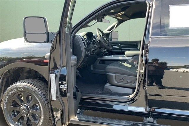 2026 Ram 2500 - Image 13 of 21