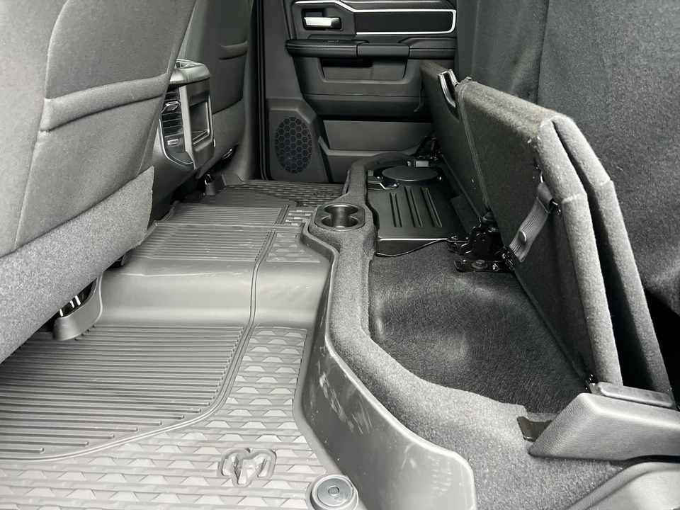 2026 Ram 2500 - Image 17 of 21