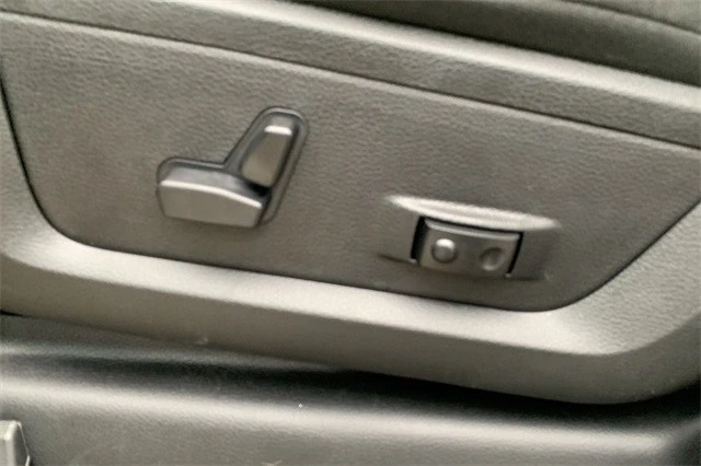 2026 Ram 2500 - Image 16 of 21