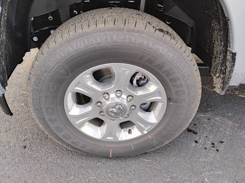 2026 Ram 2500 - Image 9 of 12