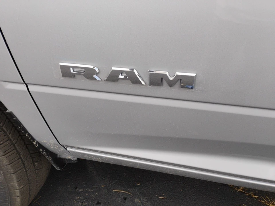 2026 Ram 2500 - Image 10 of 12