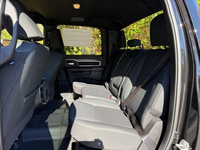 2026 Ram 2500 - Image 14 of 21