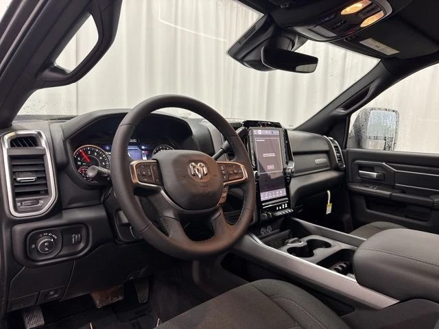 2026 Ram 2500 - Image 12 of 31