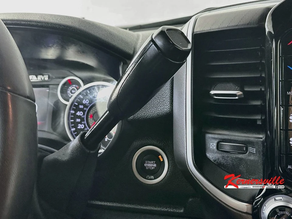 2026 Ram 2500 - Image 16 of 24