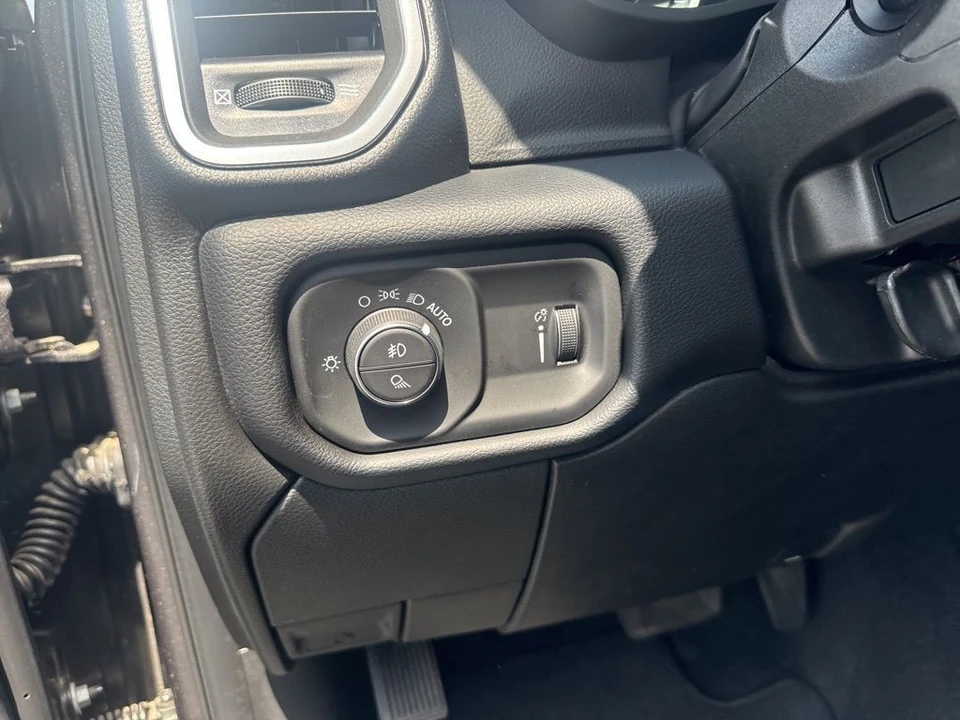 2026 Ram 2500 - Image 14 of 20