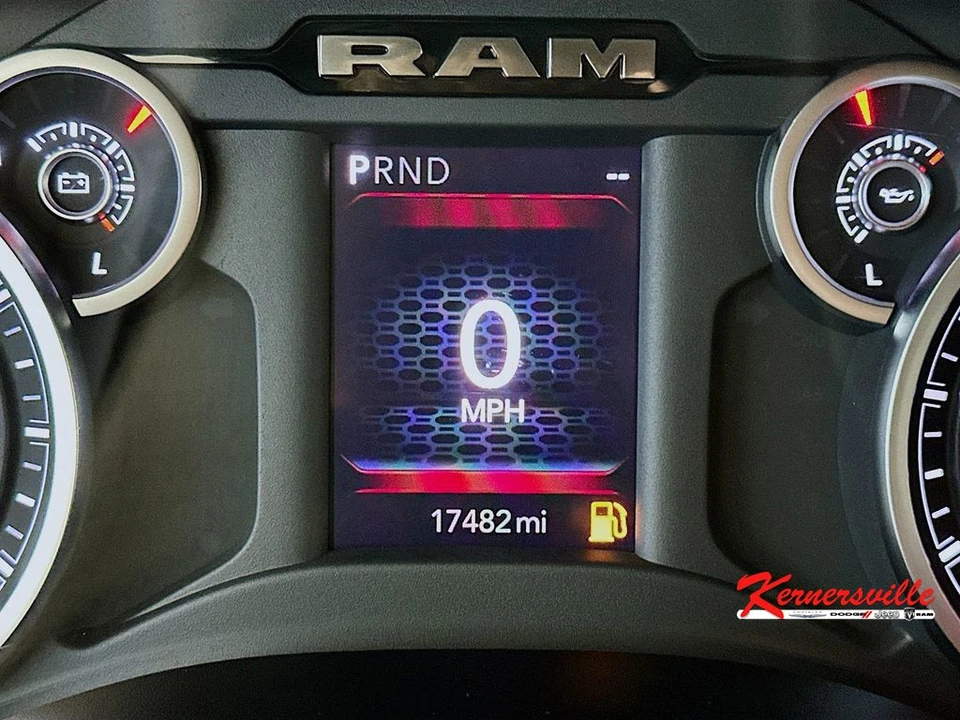 2026 Ram 2500 - Image 15 of 24