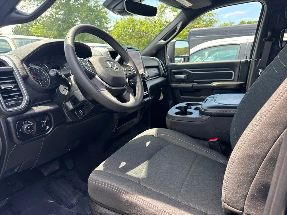 2026 Ram 2500 - Image 3 of 5
