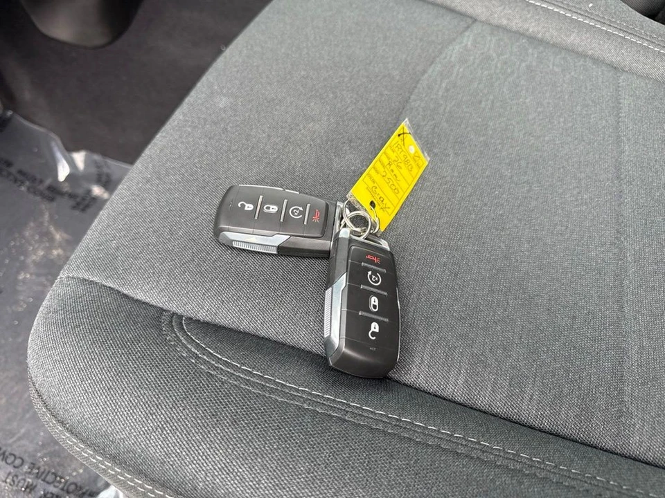 2026 Ram 2500 - Image 4 of 5