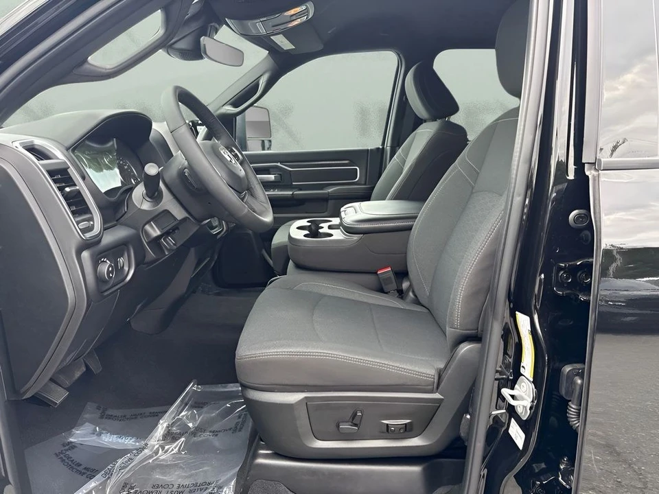 2026 Ram 2500 - Image 9 of 30