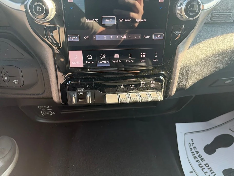 2026 Ram 2500 - Image 22 of 27