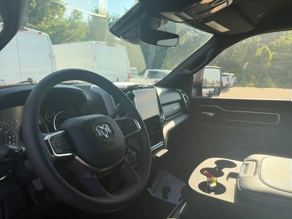 2026 Ram 2500 - Image 17 of 27