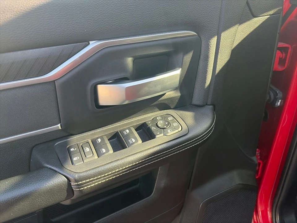 2026 Ram 2500 - Image 18 of 27