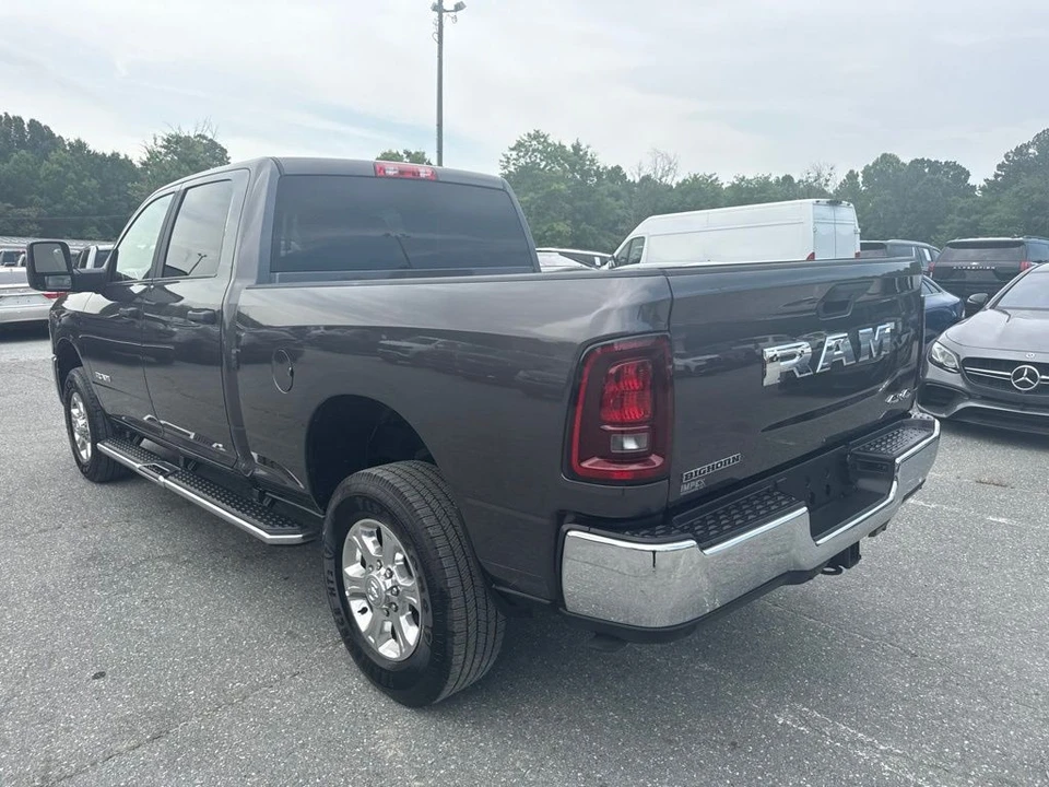 2026 Ram 2500 - Image 3 of 7