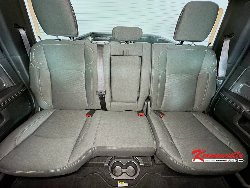 2026 Ram 2500 - Image 13 of 24