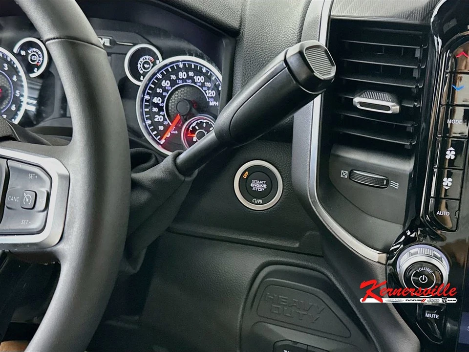 2026 Ram 2500 - Image 16 of 24