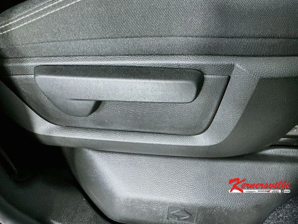 2026 Ram 2500 - Image 22 of 24