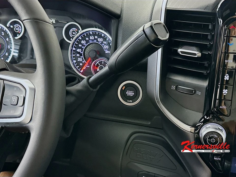 2026 Ram 2500 - Image 16 of 24