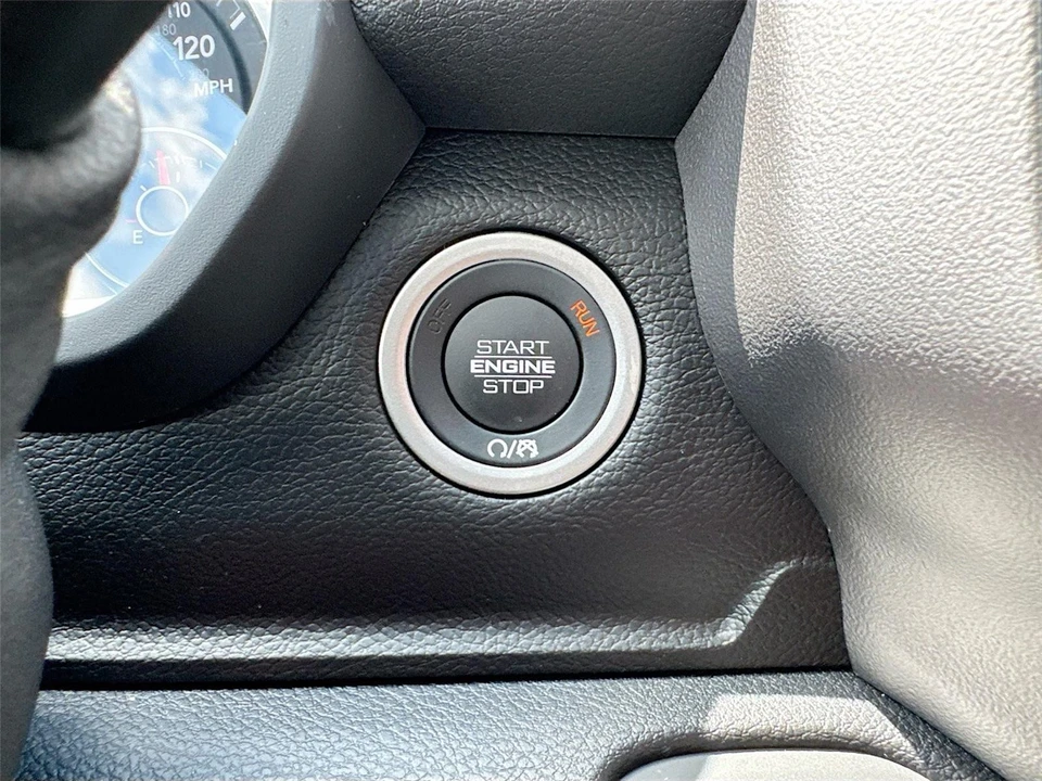 2026 Ram 2500 - Image 13 of 31