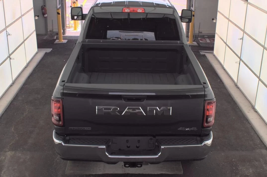 2026 Ram - Image 14 of 17