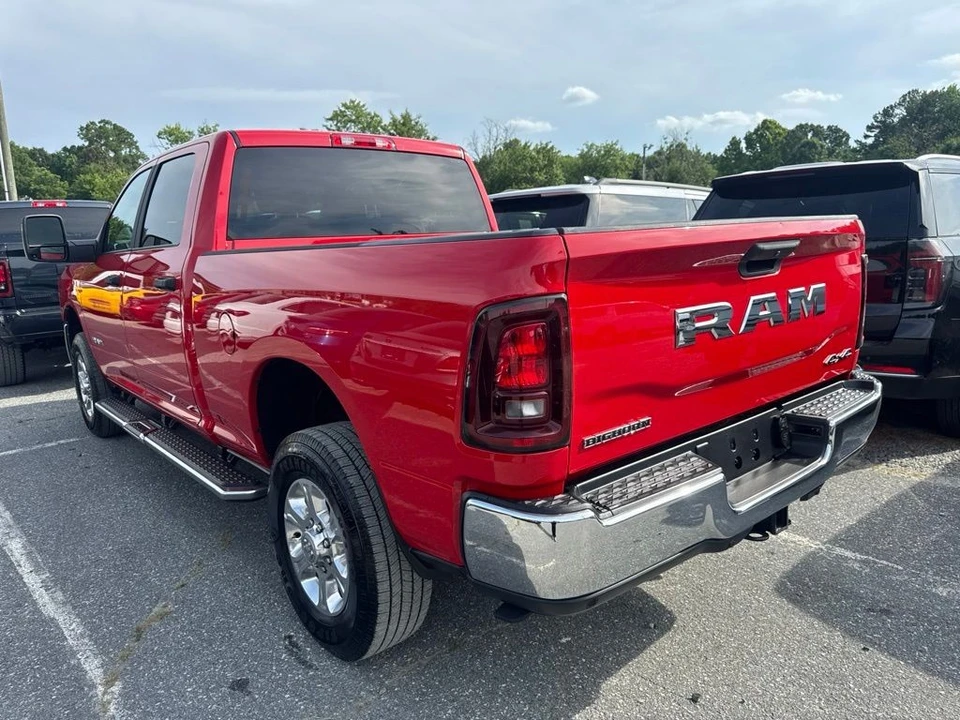 2026 Ram 2500 - Image 4 of 5