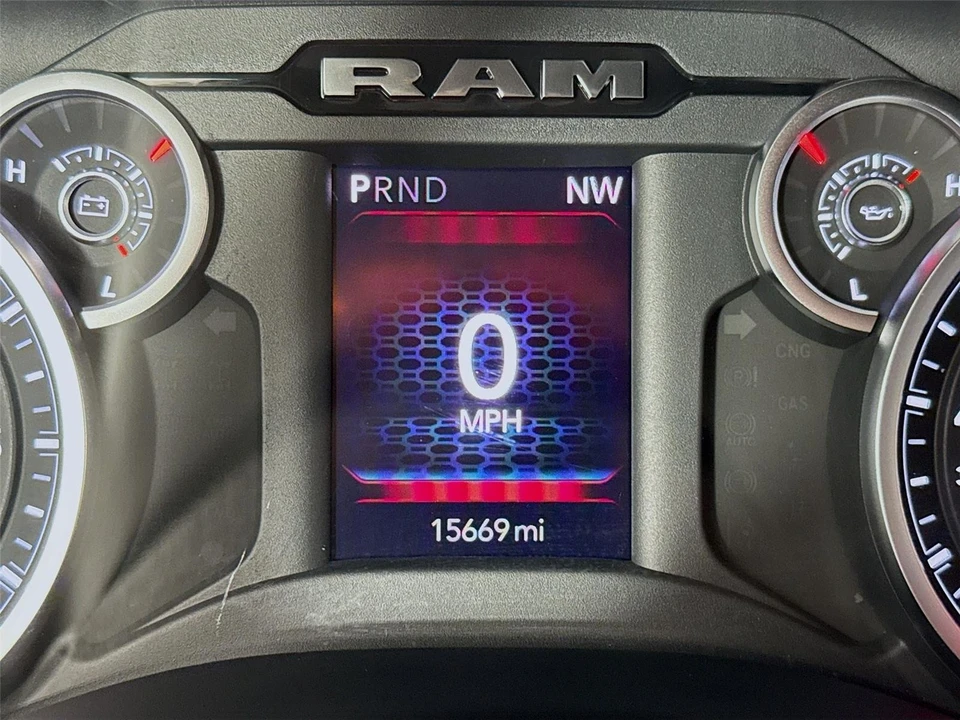 2026 Ram 2500 - Image 5 of 31