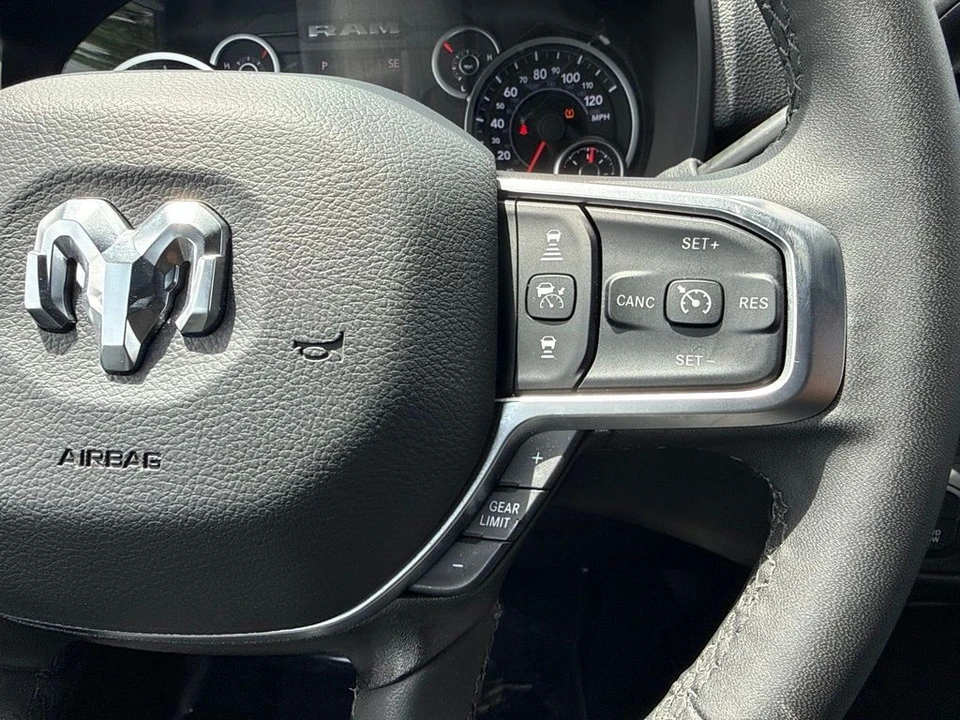 2026 Ram 2500 - Image 15 of 31