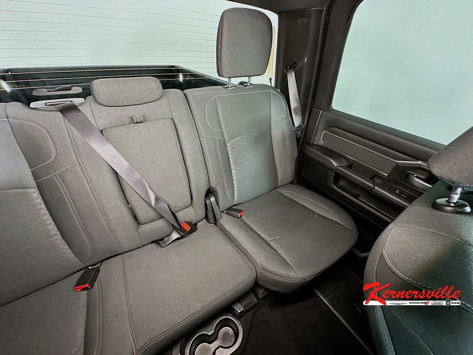 2026 Ram 2500 - Image 14 of 24