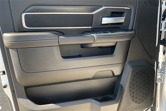 2026 Ram 2500 - Image 15 of 21