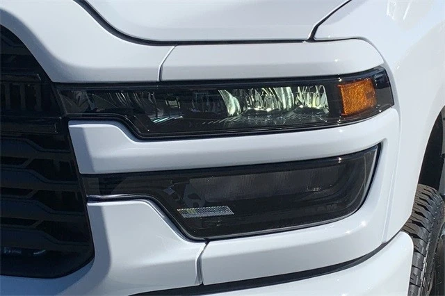 2026 Ram 2500 - Image 10 of 21