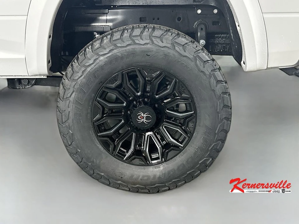 2026 Ram 2500 - Image 17 of 24