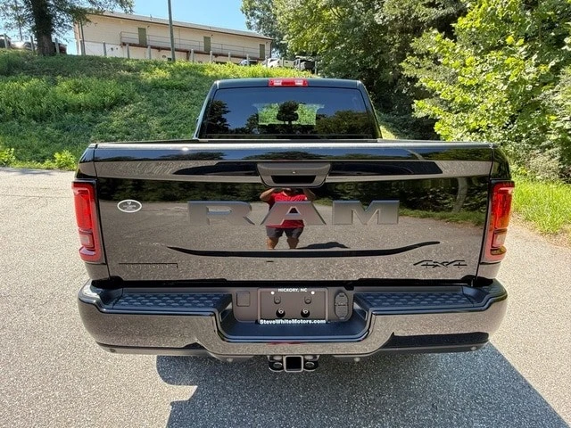 2026 Ram 2500 - Image 8 of 31