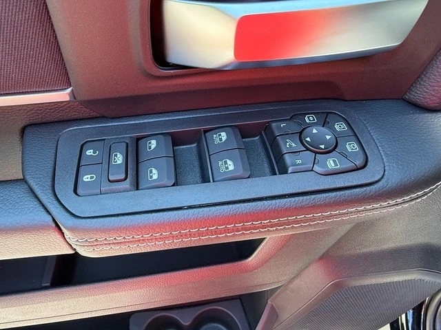 2026 Ram 2500 - Image 14 of 31