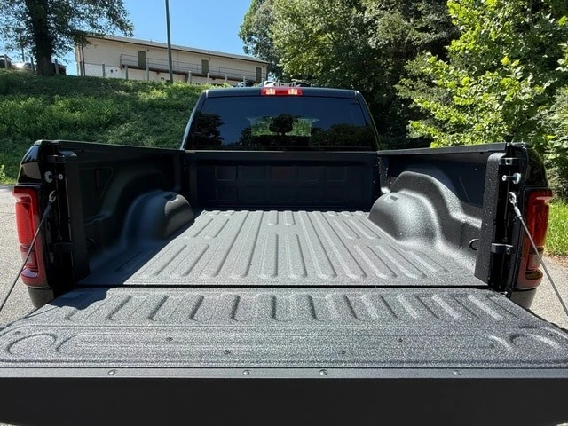 2026 Ram 2500 - Image 9 of 31