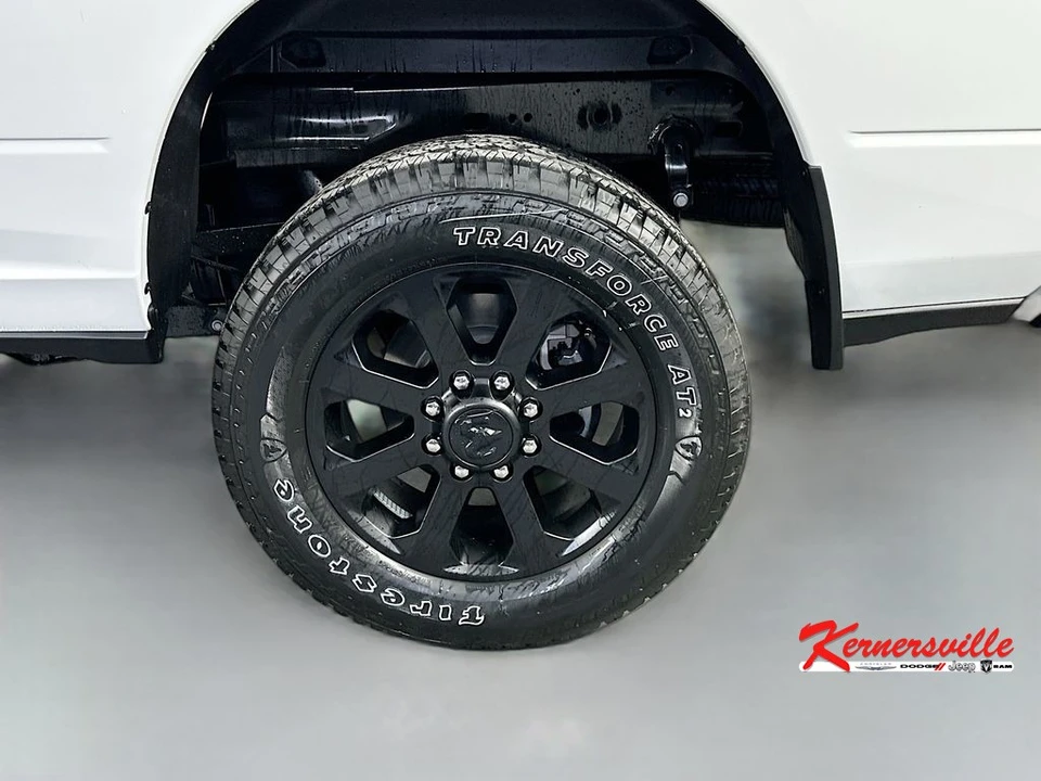 2026 Ram Heavy Duty - Image 17 of 21
