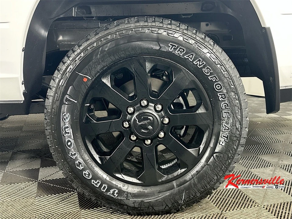 2026 Ram 2500 - Image 17 of 21