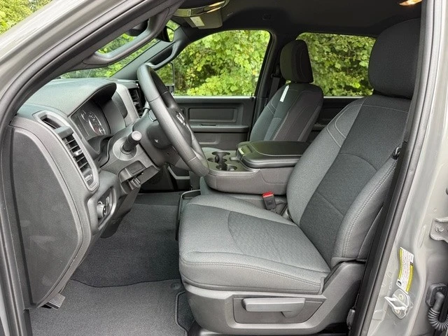 2026 Ram 2500 - Image 14 of 30