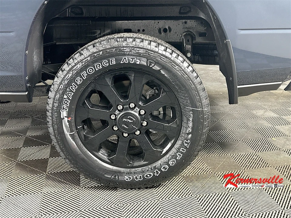 2026 Ram 2500 - Image 17 of 21