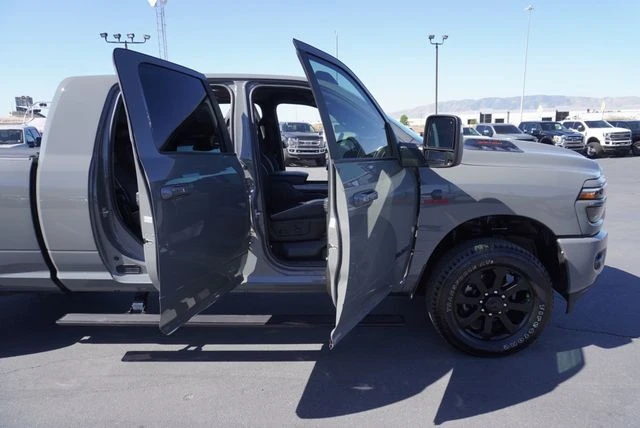 2026 Ram 2500 - Image 26 of 31