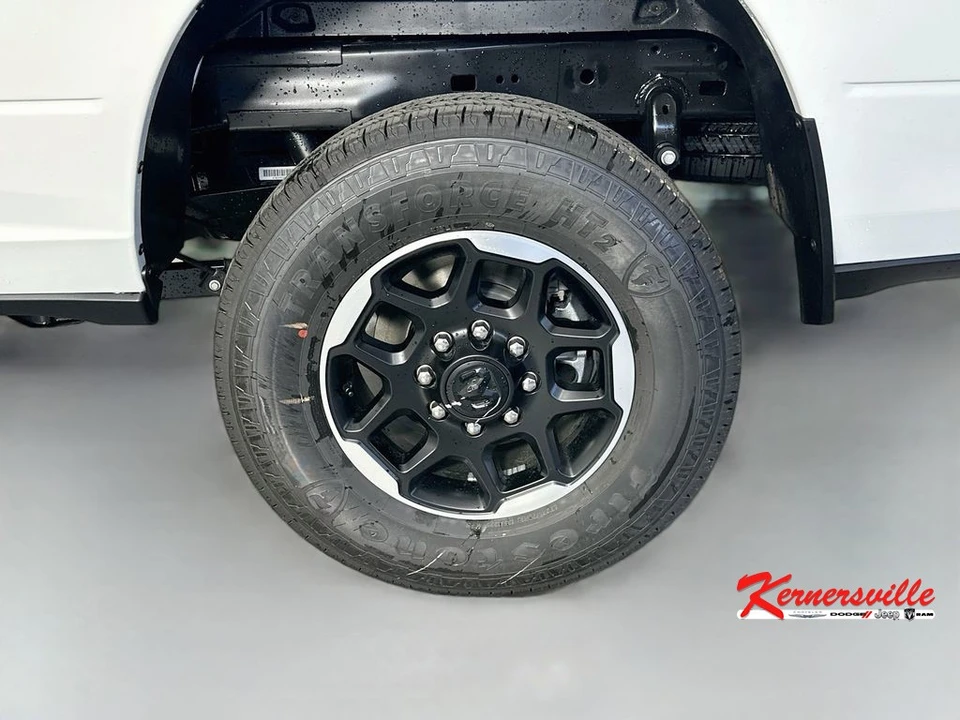 2026 Ram 2500 - Image 17 of 21